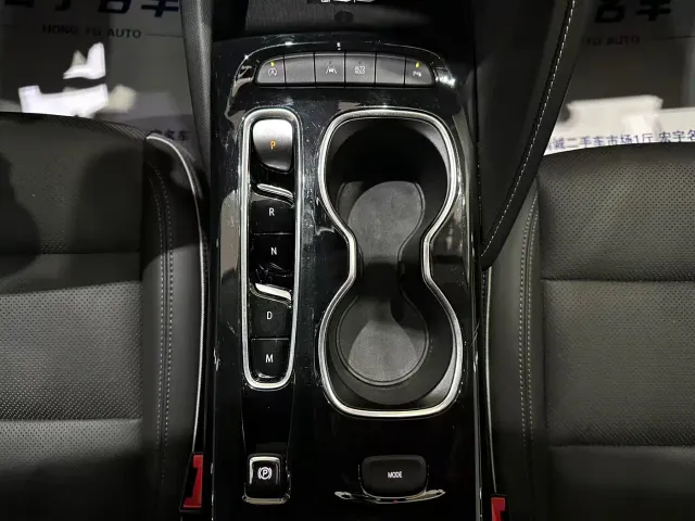 Buick Envision Plus — Фото автомобиля 10