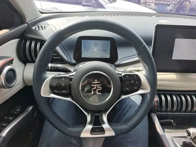 BYD Yuan PLUS — Фото автомобиля 10