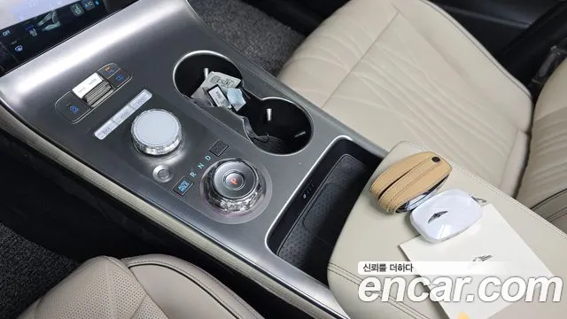 Genesis GV70 2.5T Бензин 2WD — Фото автомобиля 9