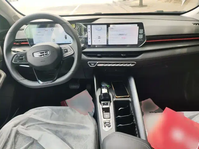 Geely Binrui — Фото автомобиля 5
