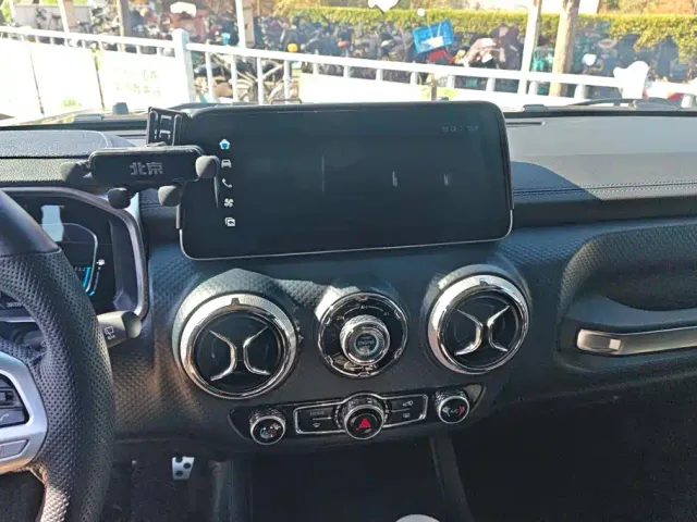 BAIC BJ40 — Фото автомобиля 12