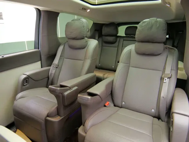 Li Auto MEGA — Фото автомобиля 10