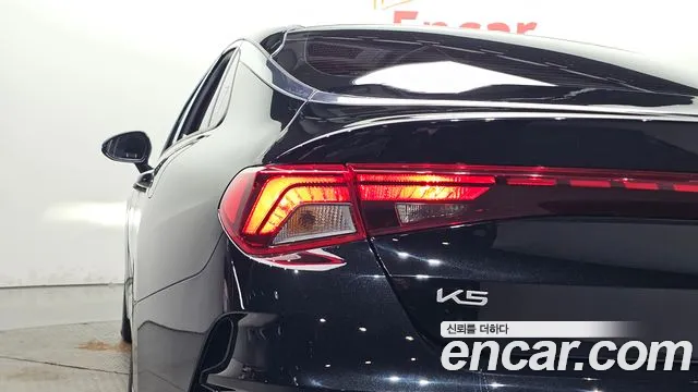 Kia K5 — Фото автомобиля 8