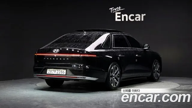 Hyundai Grandeur Grandeur (GN7) 2.5 Бензин 2WD — Фото автомобиля 2