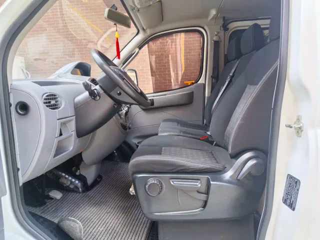 Maxus Xintu V80 — Фото автомобиля 6