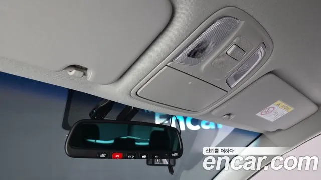 Kia Niro — Фото автомобиля 17