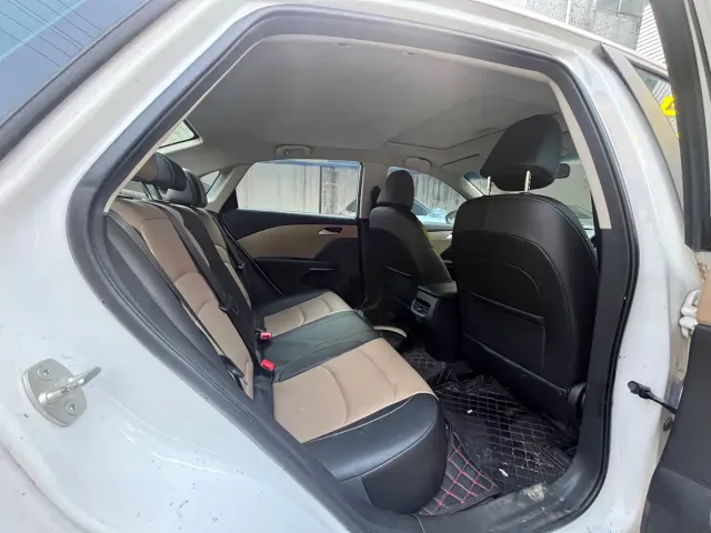 Chevrolet Monza — Фото автомобиля 12