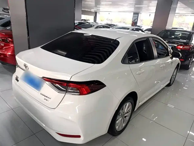 Toyota Corolla — Фото автомобиля 6