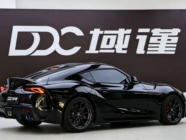 Toyota Supra — Фото автомобиля 5