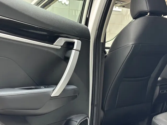 Geely Binyue — Фото автомобиля 21