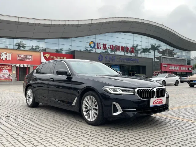 BMW 5 Series — Фото автомобиля 4