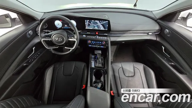 Hyundai AVANTE Avante (CN7) — Фото автомобиля 10