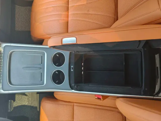 Xpeng G9 — Фото автомобиля 16