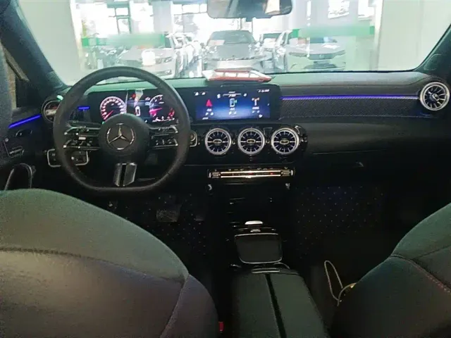 Mercedes-Benz A-Class — Фото автомобиля 9