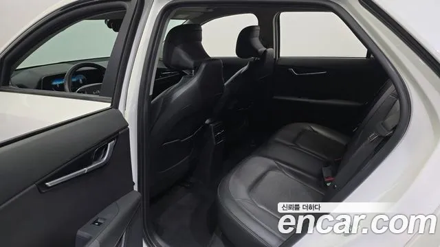 Kia Niro — Фото автомобиля 18