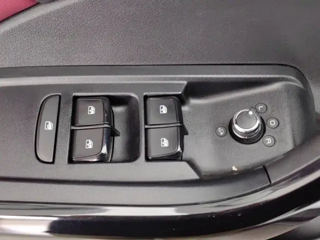 Dongfeng Fengshen AX7 — Фото автомобиля 9