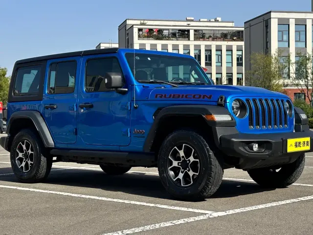 Jeep Wrangler — Фото автомобиля 3