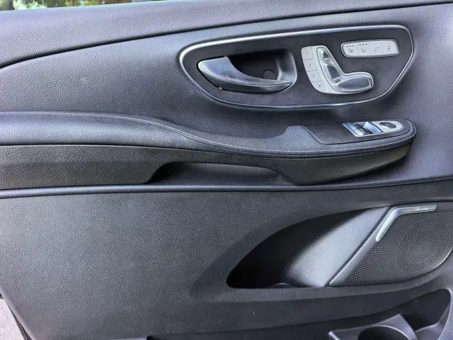 Mercedes-Benz V-Class — Фото автомобиля 9