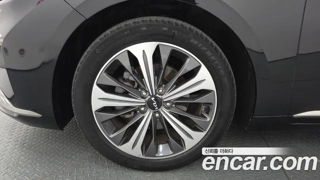 Kia K8 K8 Hybrid — Фото автомобиля 5