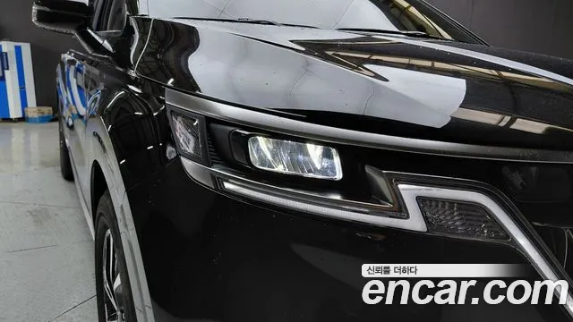 Kia Canival Carnival 4 поколение Бензин 9 мест Noblesse — Фото автомобиля 21