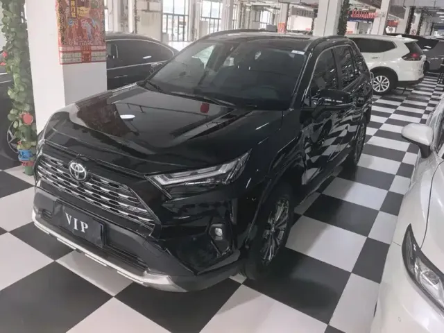 Фотография автомобиля — Toyota RAV4