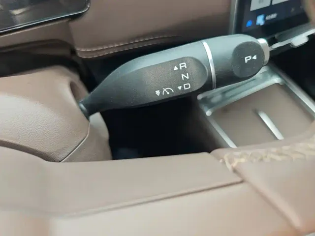 Wuling Starlight 730 — Фото автомобиля 13