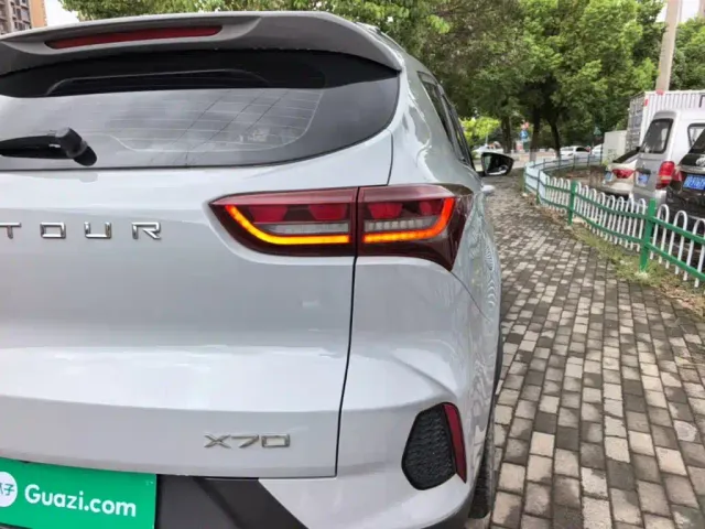 Jetour X70 — Фото автомобиля 7