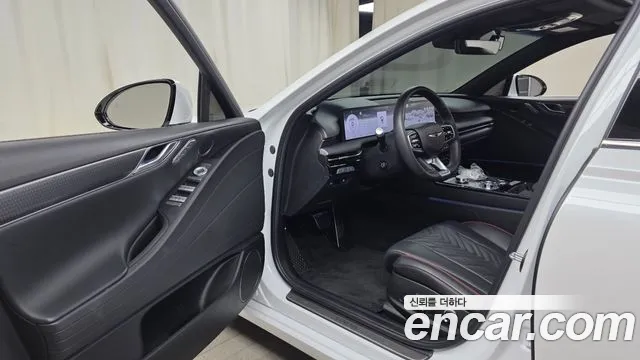 Genesis G80 Бензин 2.5 турбо AWD — Фото автомобиля 10