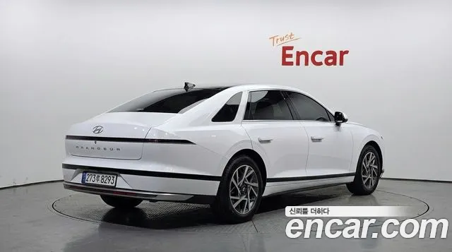 Hyundai Grandeur Grandeur (GN7) 2.5 Бензин 2WD — Фото автомобиля 2
