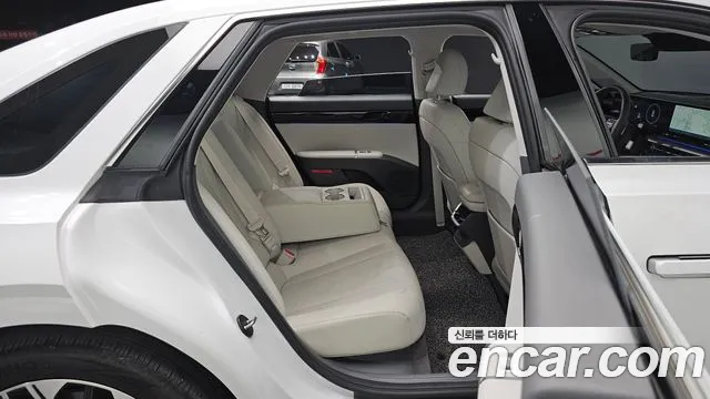 Hyundai Grandeur Grandeur (GN7) — Фото автомобиля 11