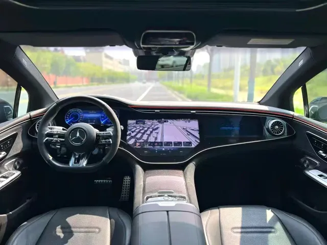 Mercedes-Benz EQE AMG — Фото автомобиля 6