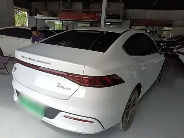 BYD Qin PLUS — Фото автомобиля 4