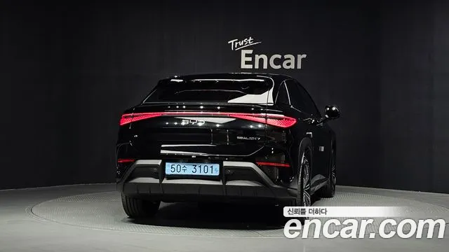 BYD Sealion 7 — Фото автомобиля 4