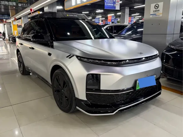 Li Auto L6 — Фото автомобиля 10