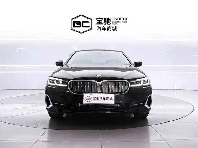 BMW 5 Series — Фото автомобиля 2