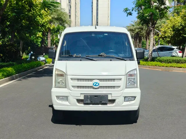 Ruichi New Energy EC35 — Фото автомобиля 5