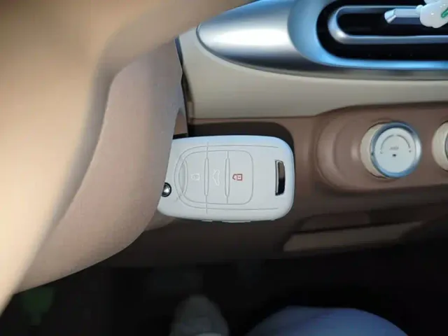 Wuling Hongguang Mini EV — Фото автомобиля 8