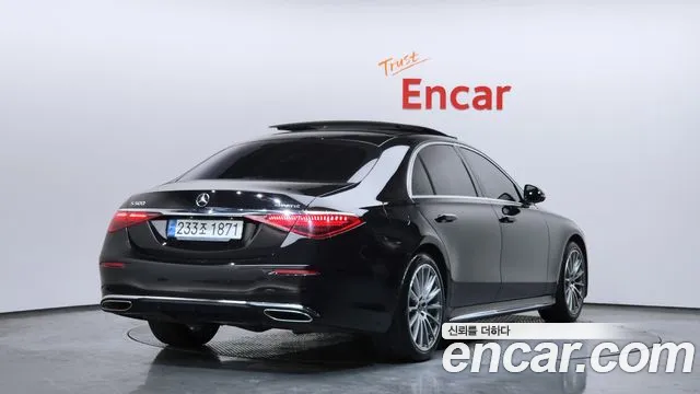Mercedes-Benz S-Class — Фото автомобиля 2