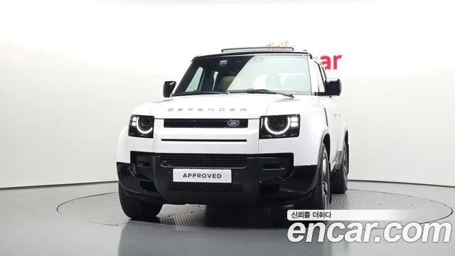 Land Rover Defender — Фото автомобиля 3