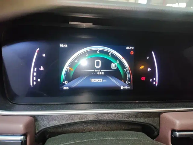 GAC Trumpchi M6 — Фото автомобиля 7