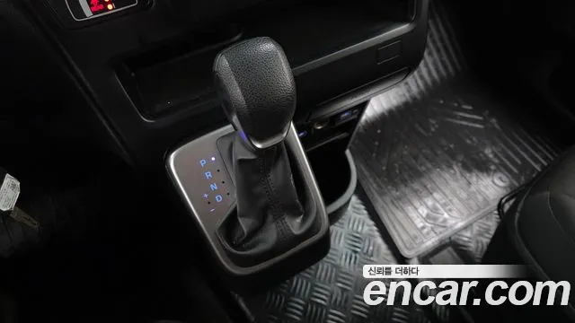 Hyundai Staria — Фото автомобиля 12