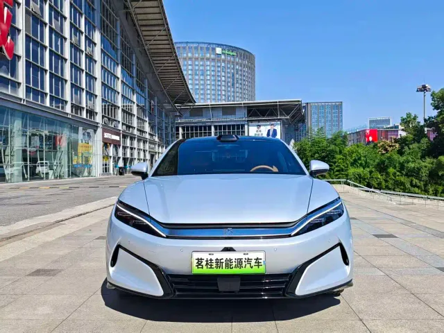 BYD Han L — Фото автомобиля 2