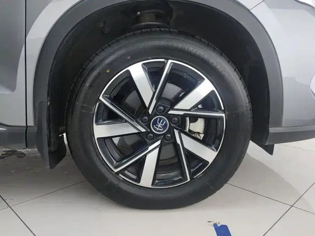 BYD Song Pro — Фото автомобиля 6