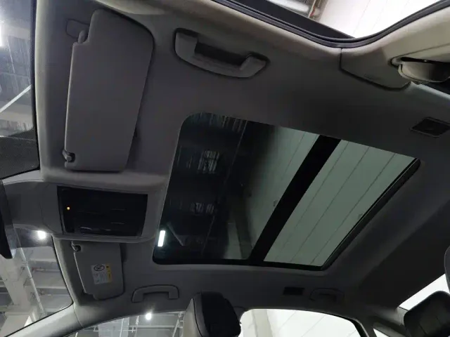 Volkswagen Passat — Фото автомобиля 14