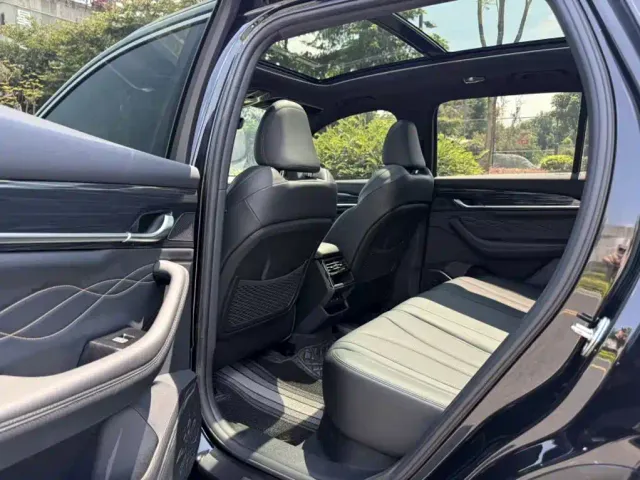 Geely Xingyue L — Фото автомобиля 11