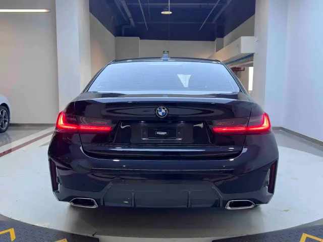 BMW 3 Series — Фото автомобиля 5