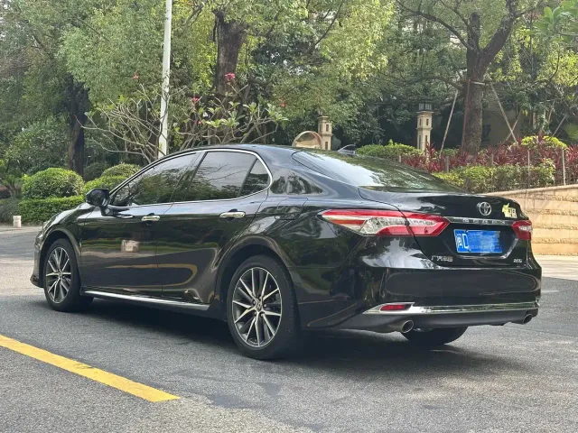 Toyota Camry — Фото автомобиля 7