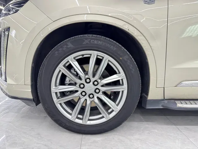 Cadillac XT6 — Фото автомобиля 7