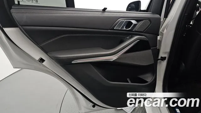 BMW X5 xDrive 40i M Sport — Фото автомобиля 21
