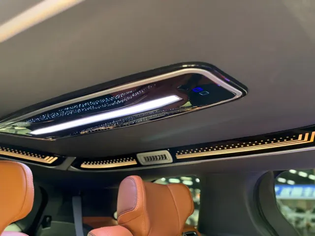 Toyota Granvia — Фото автомобиля 8
